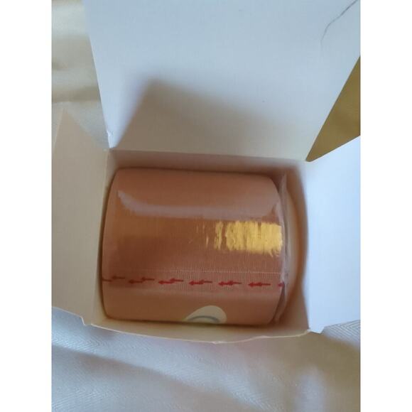 Boob Tape Boobtape for Breast Lift for Large Breasts 2 Pcs Nipple Covers - Picture 2 of 2